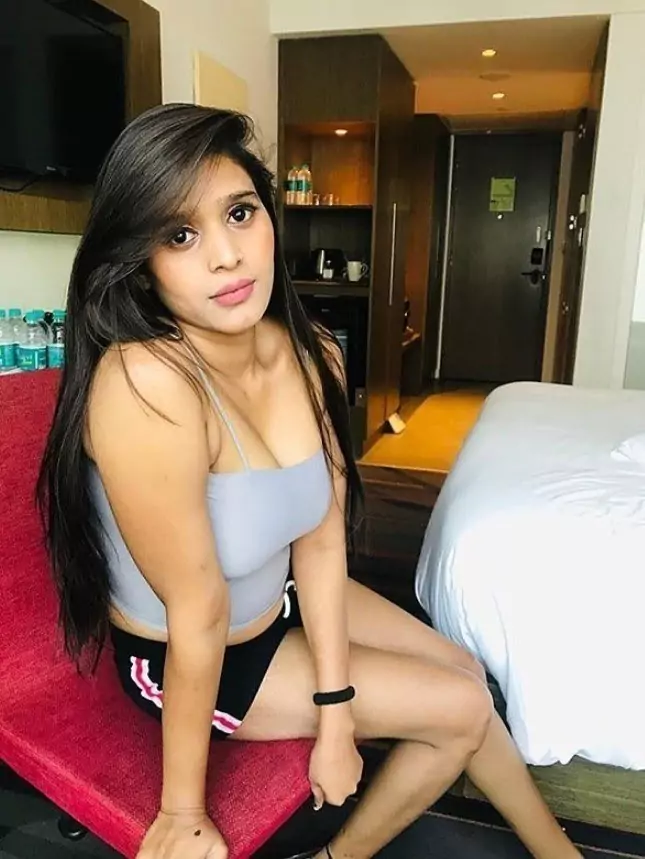 कॉल गर्ल्स सर्विस उसिलम्पट्टी